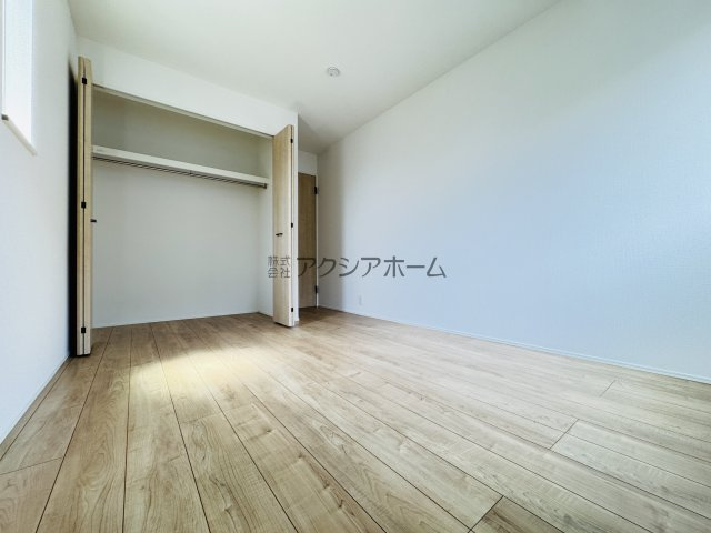 飯能市双柳・全8棟　新築一戸建　1号棟　～大容量WICあり～の洋室|洋室6.5帖