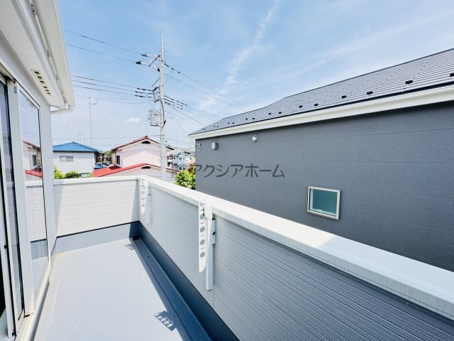 飯能市双柳・全8棟　新築一戸建　1号棟　～大容量WICあり～のバルコニー