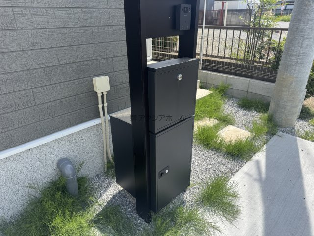 飯能市双柳・全8棟　新築一戸建　1号棟　～大容量WICあり～の設備|郵便受け・宅配ボックス