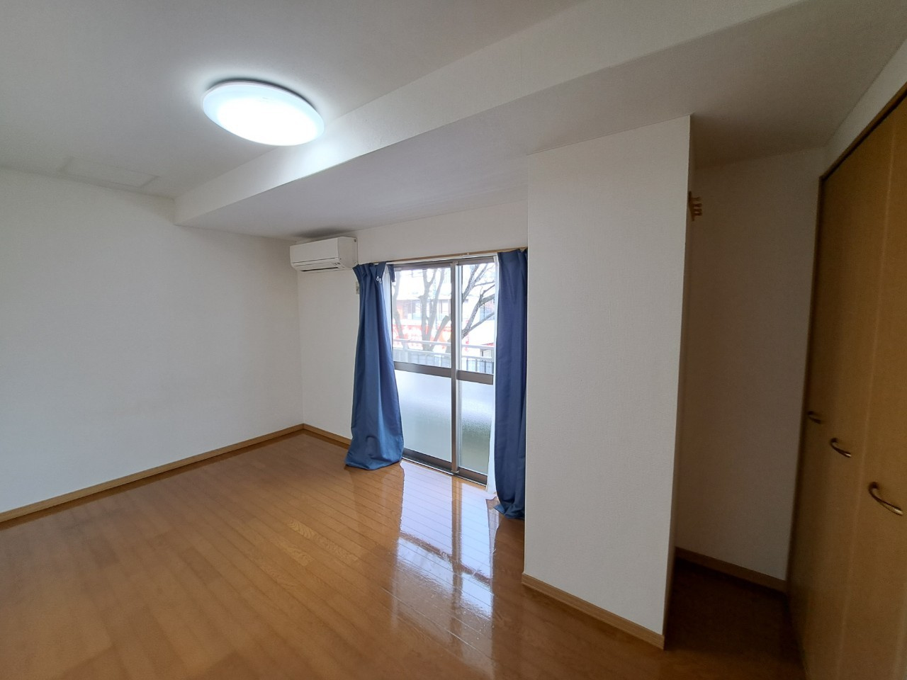 鈴木ビルの居間・リビング