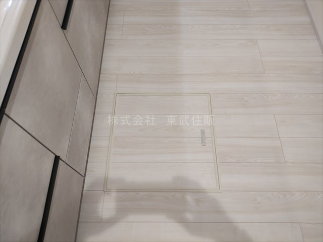 【キッチン】 | 鶴ヶ島市下新田第2　全4棟　2号棟 | キッチン床下収納庫