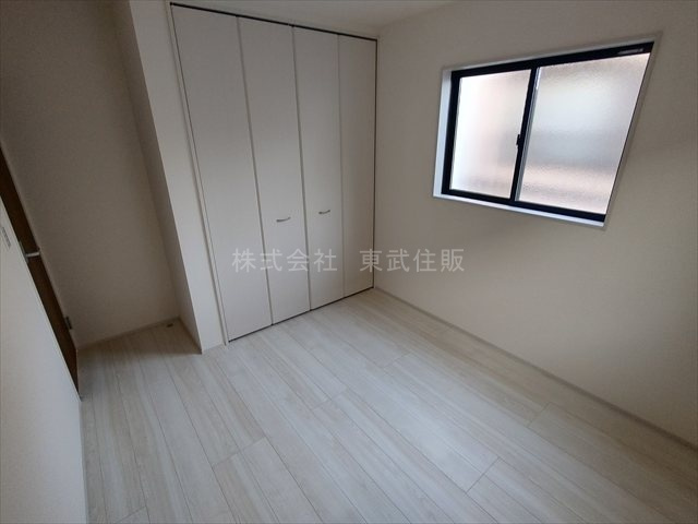 【子供部屋】 | 鶴ヶ島市下新田第2　全4棟　2号棟 | 洋室5.25帖、子供部屋としても使い勝手の良いお部屋です