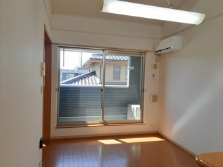 【居間・リビング】 | カレント　Ａ | 居間です