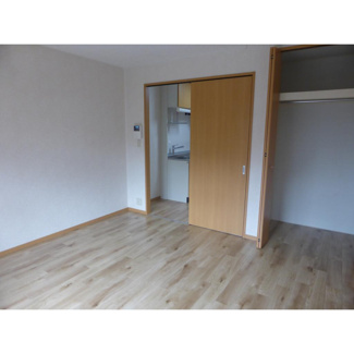 【洋室】 | ドゥ・セナクール　Ａ | 個人の部屋や寝室として使える洋室です