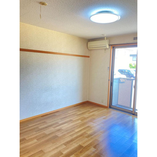 【洋室】 | ドゥ・セナクール　Ａ | 個人の部屋や寝室として使える洋室です