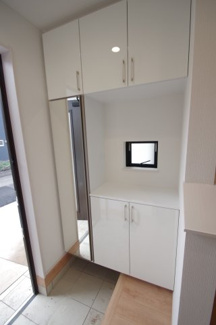 【防犯設備】 | 【仲介手数料無料！！】府中市西原町4丁目　新築戸建て（全2棟）B号棟　5490万円 | 玄関扉はカードキー対応