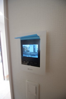 【居間・リビング】 | 【仲介手数料無料！！】府中市西原町4丁目　新築戸建て（全2棟）B号棟　5490万円