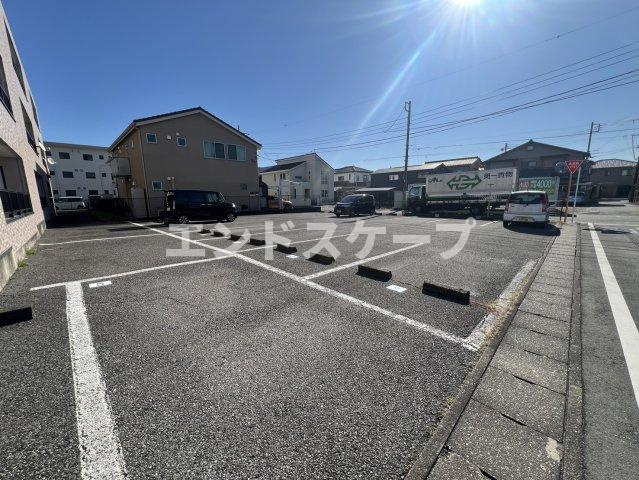 KDハイツⅢの駐車場|高崎、前橋のお部屋探しはエンドスケープまで！お客様の理想お聞かせ下さい♪