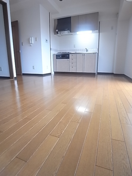 パレス東洋神戸２号館の居間・リビング