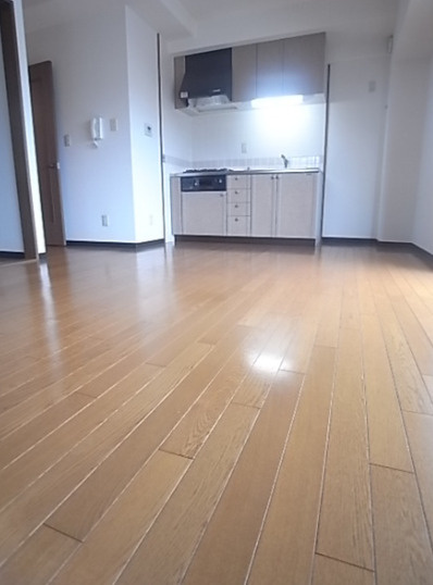 パレス東洋神戸２号館の居間・リビング