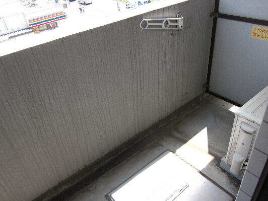 アーバンハイツ土志田のバルコニー