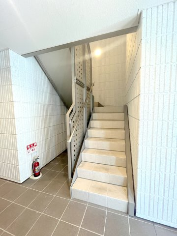 ソレイユ松の木のロビー|★共用廊下★