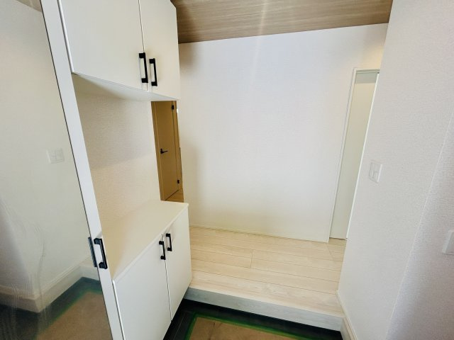 グラファーレ千葉市若葉区貝塚１丁目２期の玄関
