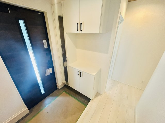 グラファーレ千葉市若葉区貝塚１丁目２期の玄関