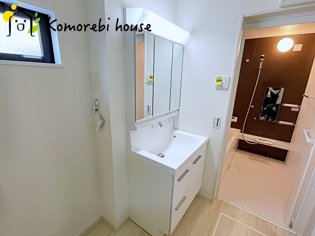 さいたま市西区三橋　23期　新築一戸建て　グレース　02の独立洗面台|2026年1月8日撮影