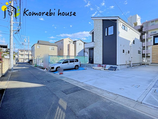 さいたま市西区三橋　23期　新築一戸建て　グレース　02の前面道路含む現地写真|2026年1月8日撮影