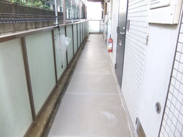 サンレジデンス武蔵野のその他共用部分|1階通路