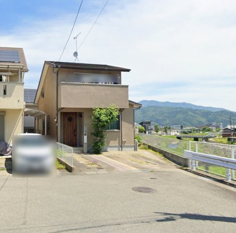 【外観】 | 古世町西向林 一戸建 | 2012年8月建築　4LDK