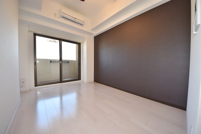 ラグゼ難波西Ⅰの居間・リビング