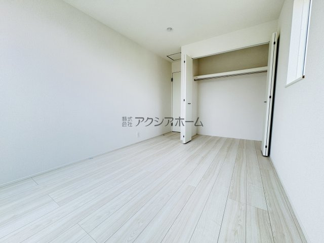 飯能市双柳・全8棟　新築一戸建　2号棟　～角地・駐車2台～の洋室|洋室6.5帖