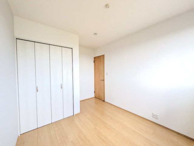 オリーブガーデン大泉吉田の洋室