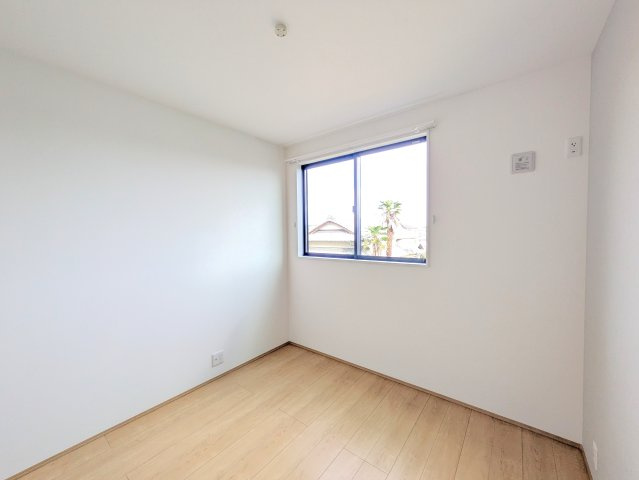 オリーブガーデン大泉吉田の洋室