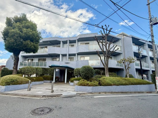 【外観】 | 武蔵関駅から徒歩約７分。近隣は低層住宅が多く落ち着いた住環境
