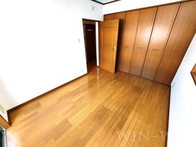 クオリティタウン上野 参番館の寝室