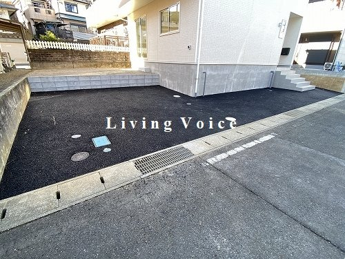 【駐車場】 | 【仲介手数料０円】足柄上郡中井町半分形第5　新築一戸建て | 足柄上郡中井町半分形第5　新築一戸建て