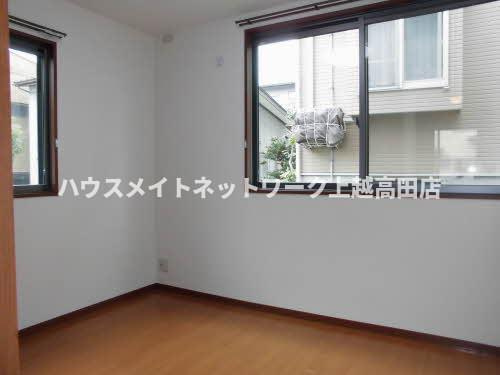 クローバーの内装|洋室