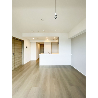 【居間・リビング】 | Prima Stella | 13.8帖のきれいなLDK。