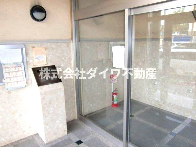 グランデュールのエントランス|オートロック付き
