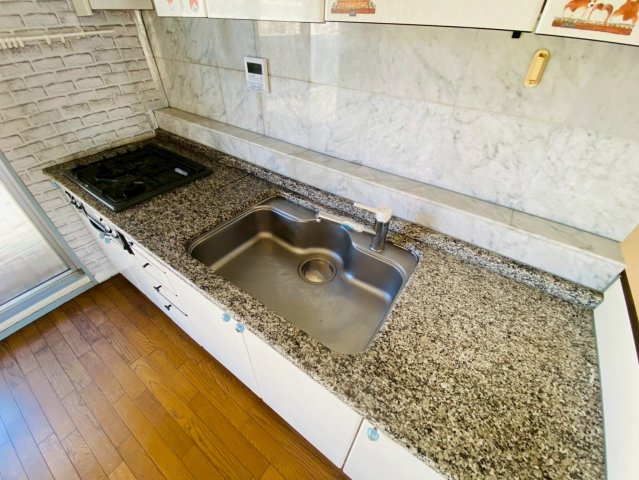 中古マンション　サニーパークハイツ成田　２号棟のキッチン