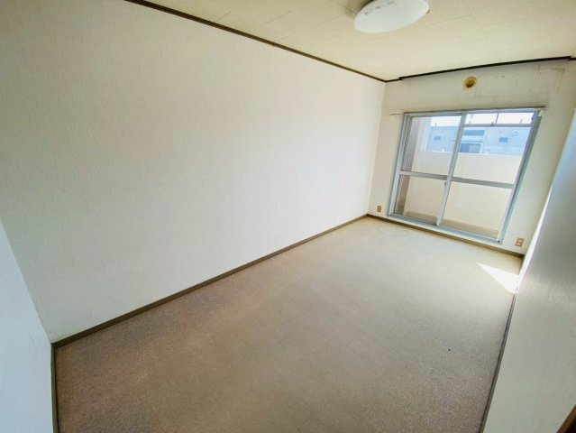 中古マンション　サニーパークハイツ成田　２号棟の洋室