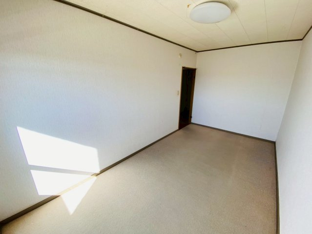 中古マンション　サニーパークハイツ成田　２号棟の洋室