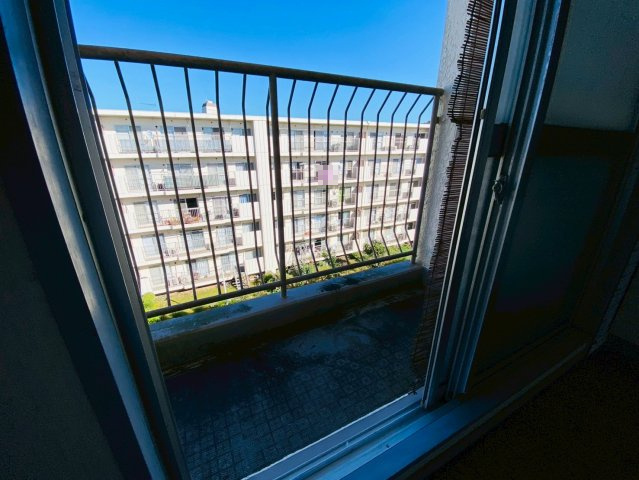 中古マンション　サニーパークハイツ成田　２号棟のバルコニー