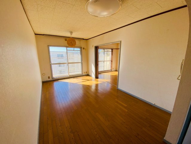 中古マンション　サニーパークハイツ成田　２号棟の居間・リビング