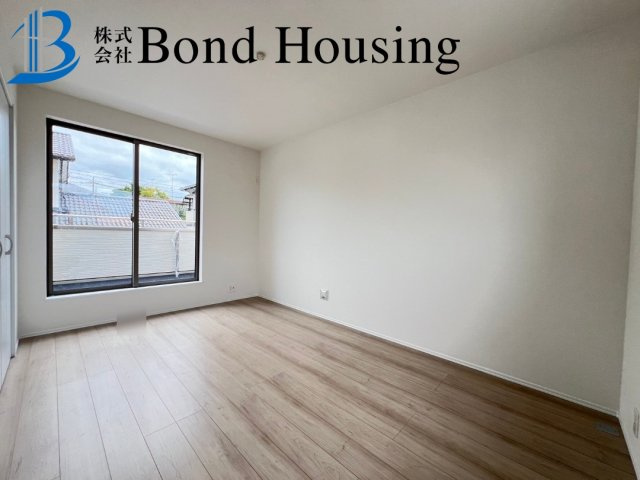 子育てグリーン住宅対象物件　高丘1丁目17-17　全2棟　B号棟の洋室