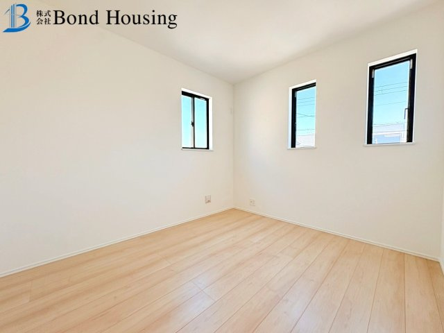 子育てグリーン住宅対象物件　高丘1丁目17-17　全2棟　B号棟の洋室