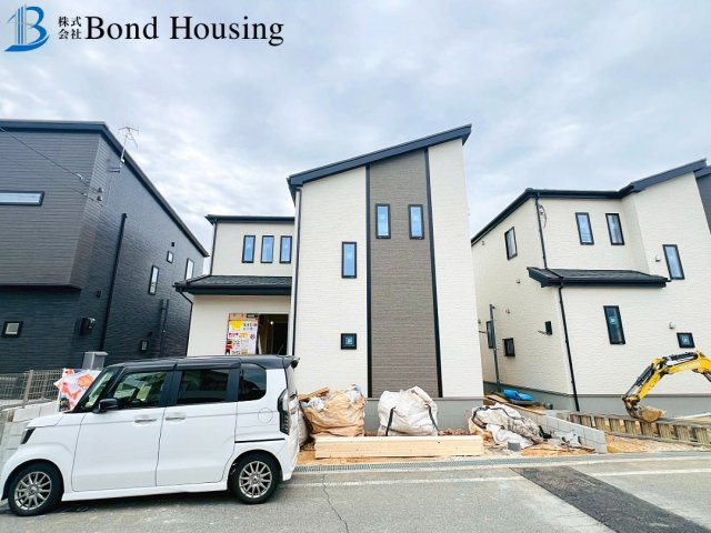 子育てグリーン住宅対象物件　高丘1丁目17-17　全2棟　B号棟の外観