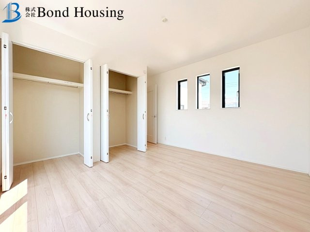 子育てグリーン住宅対象物件　高丘1丁目17-17　全2棟　B号棟の洋室