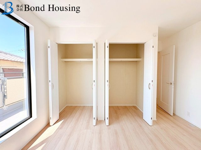 子育てグリーン住宅対象物件　高丘1丁目17-17　全2棟　B号棟の収納