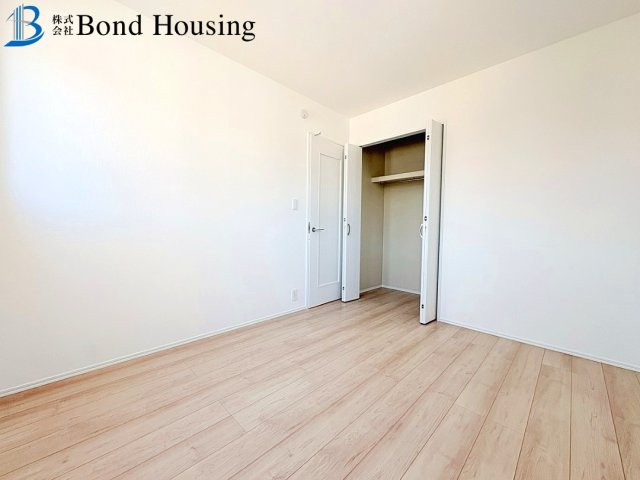 子育てグリーン住宅対象物件　高丘1丁目17-17　全2棟　B号棟の洋室
