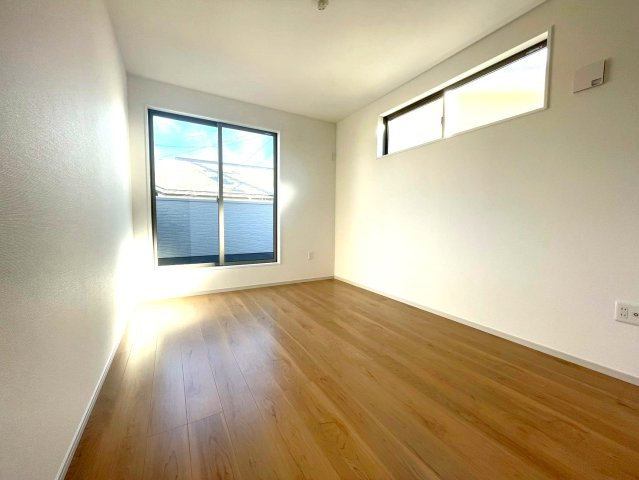 完成物件につき即入居可能●リビング２０帖の４ＬＤＫ●駐車２台ＯＫ●伏見区桃山与五郎町３期の洋室|洋室