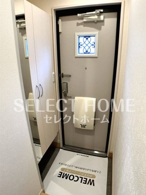 【玄関】 | メゾンエスポワール | 同型タイプ落ち着いた玄関です