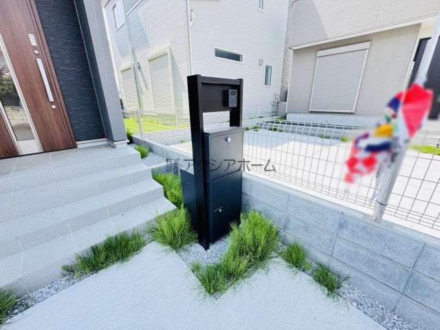飯能市双柳・全8棟　新築一戸建　3号棟　～LDK21.3帖～の設備|郵便受け・宅配ボックス