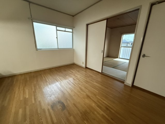 ハピネス桂の居間・リビング