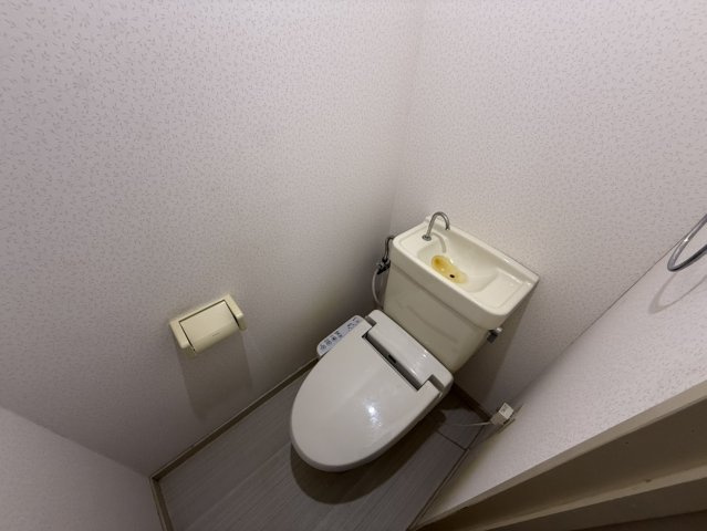 ハピネス桂のトイレ