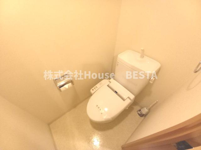 カスタリア三宮のトイレ