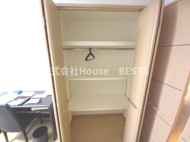 カスタリア三宮の収納